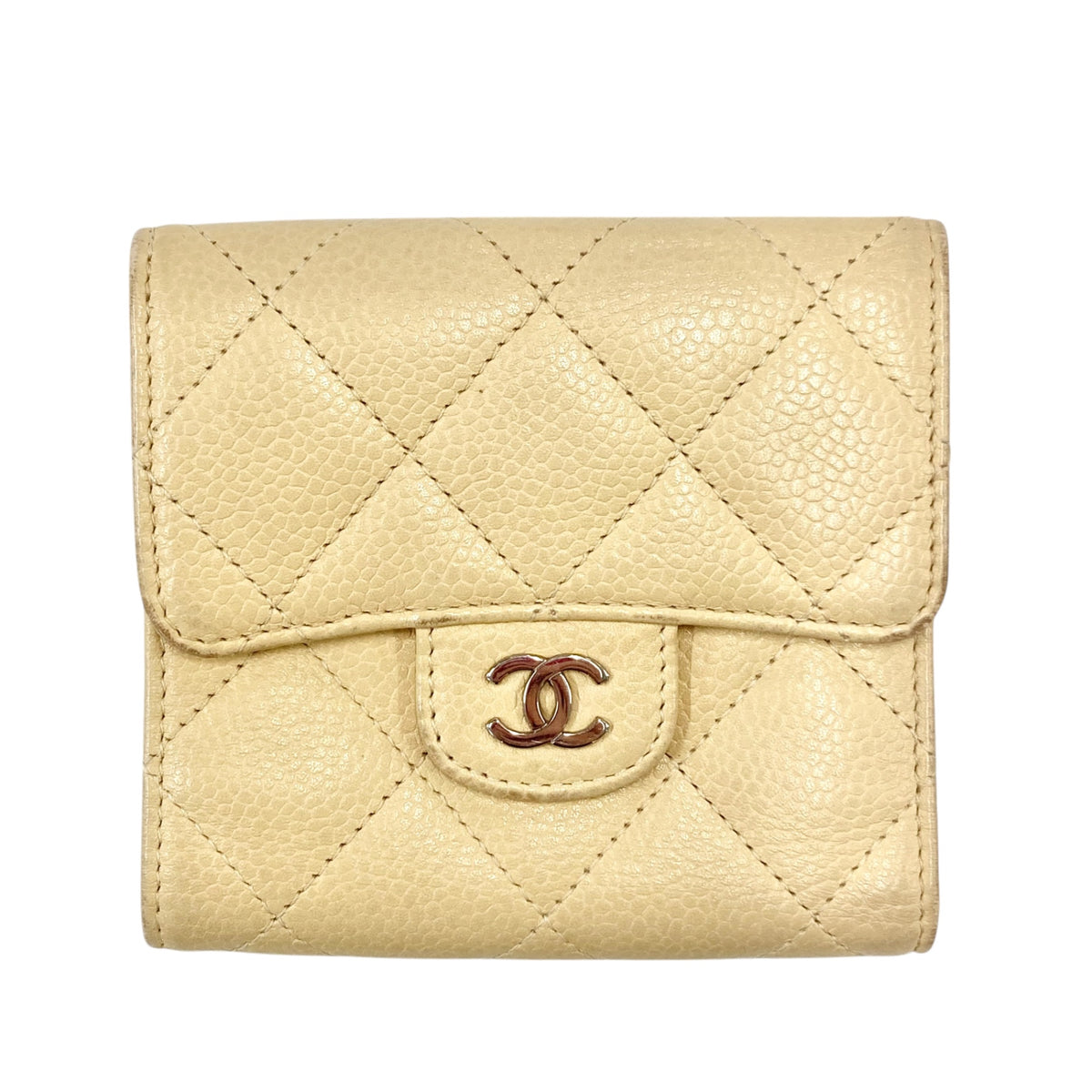 <center>CHANEL<br>マトラッセ三折財布